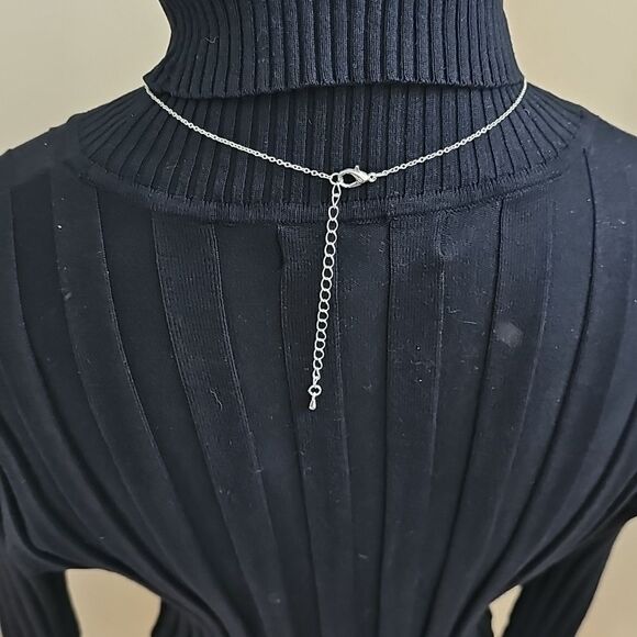 Silver Chain Necklace with Silver Linking Hoops 18" With 3" Extender - Picture 3 of 3